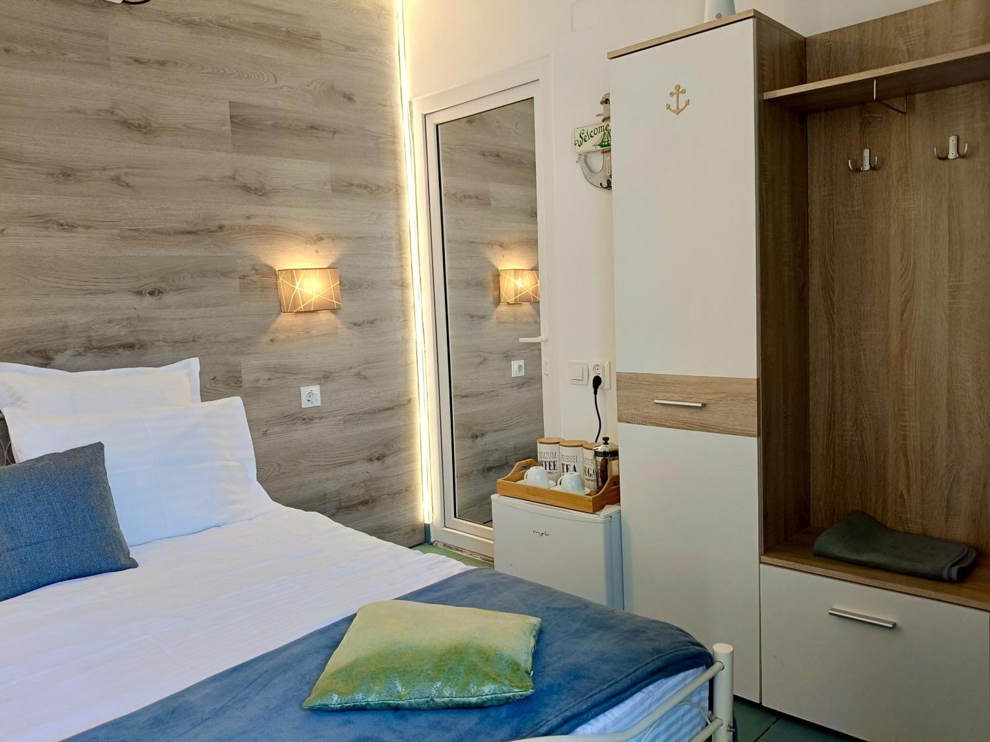 Casa Babica Guesthouse 科斯蒂内什蒂 外观 照片